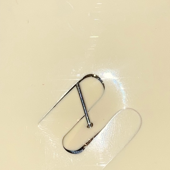 Fashion Jewelry Pink Crystal Ribbon Awareness Brooch - Picture 4 of 4